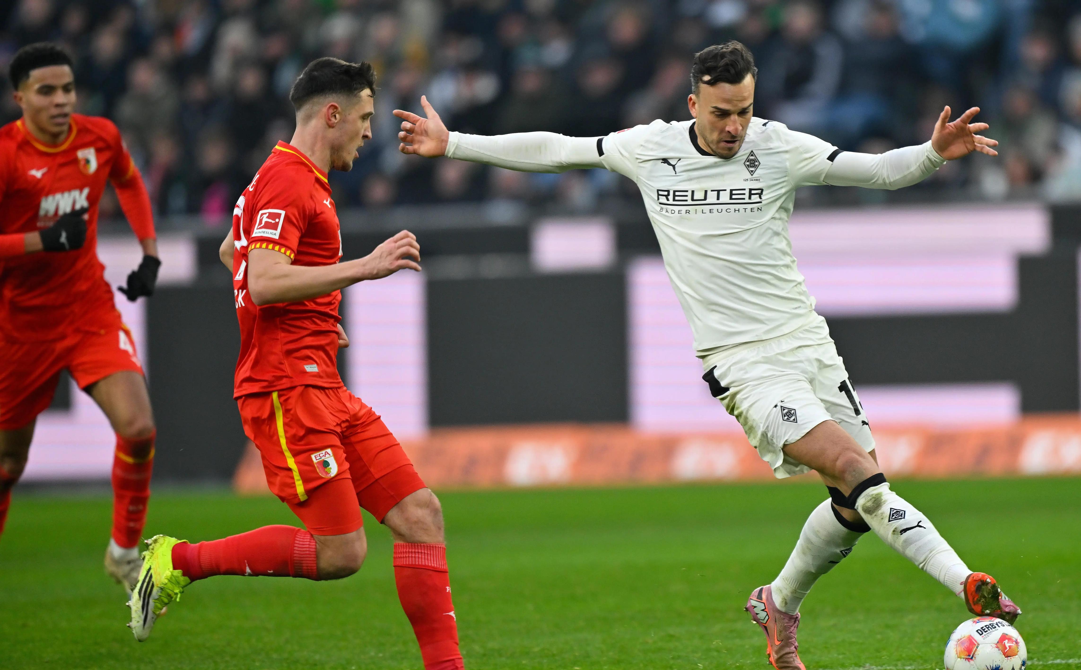 门兴格拉德巴赫复出首秀备战中超上海申花加时末段回应争议，现场解说直呼：Faker与60激战尤文图斯分钟