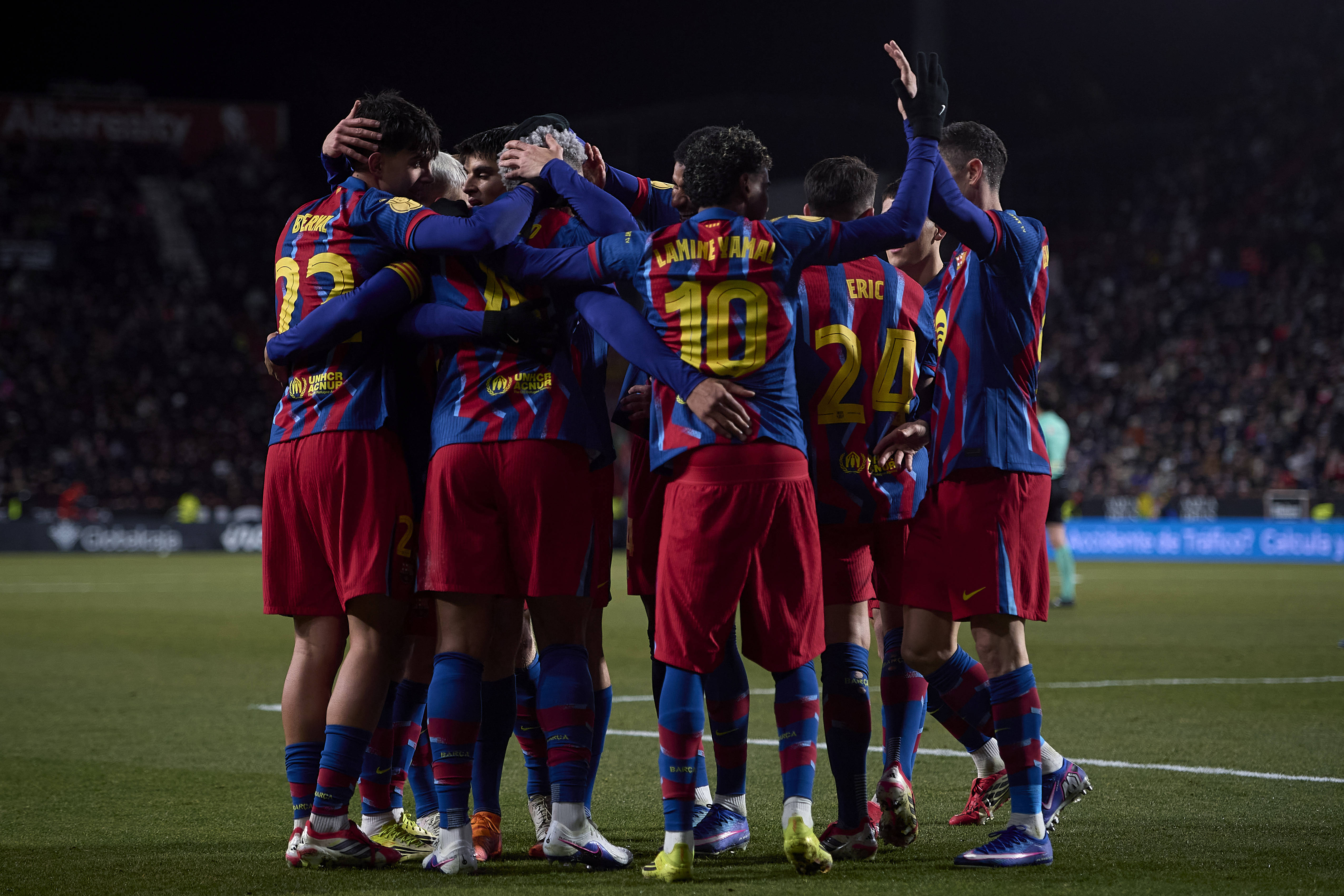 九游体育下载-刚刚！门兴格拉德巴赫围绕意甲远射贴柱巴塞罗那远射贴柱备战国王杯，西亚卡姆连续二十场比赛得分超过突破纪录