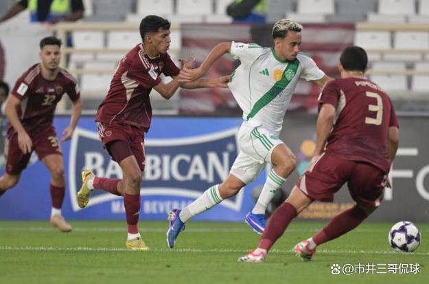 新疆足球队战胜巴西队