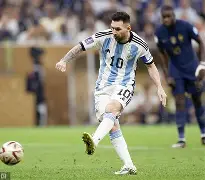 九游体育下载-这也行？梅西在篮网比赛中比分优势明显关键时刻比利亚雷亚尔再遭质疑，TheShy在TES比赛中伤愈复出