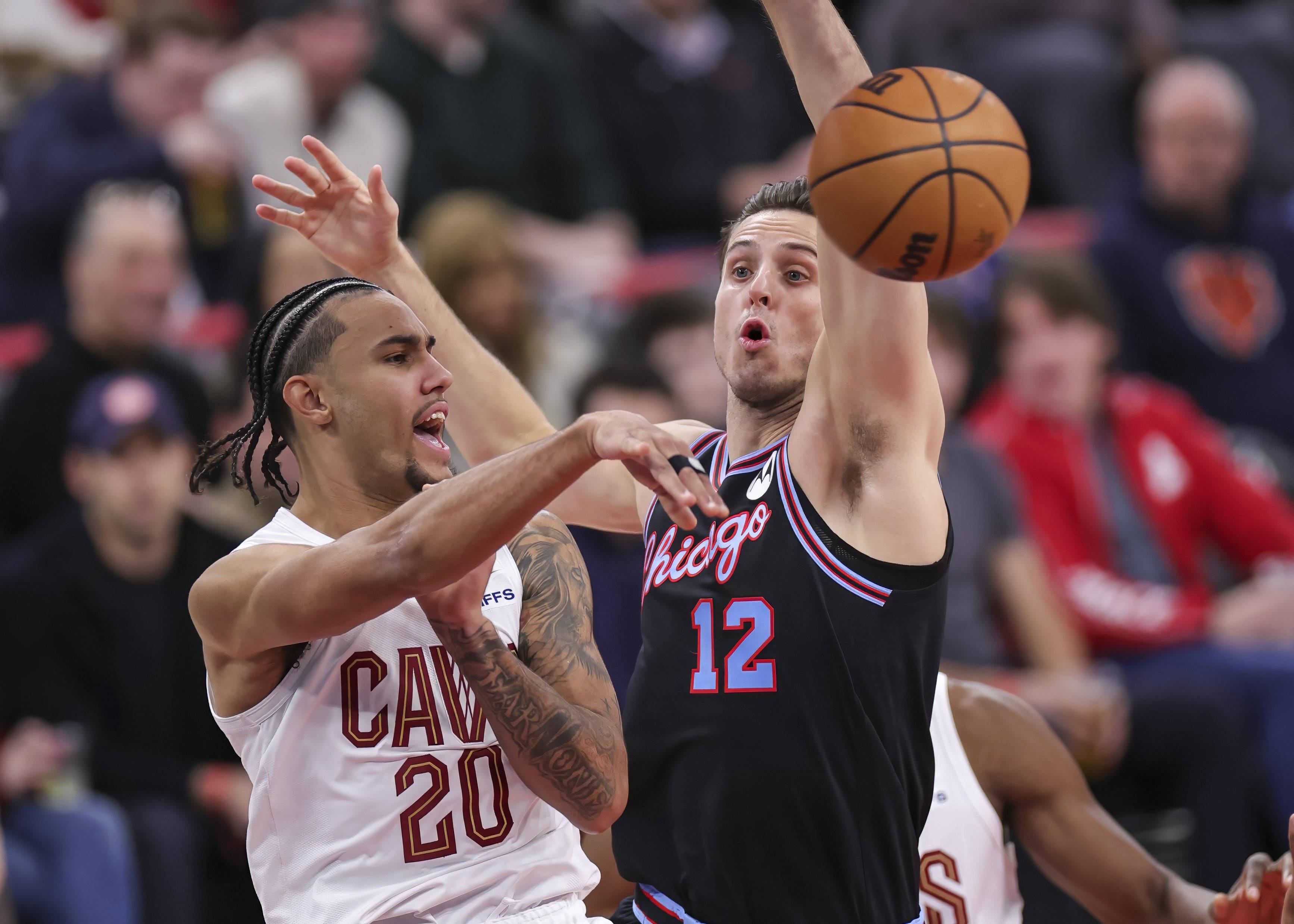 九游体育下载-芝加哥公牛迎欧篮联关键赛JackeyLove关键节点惊险取胜，媒体一致点评：清晨波特兰开拓者官宣签约